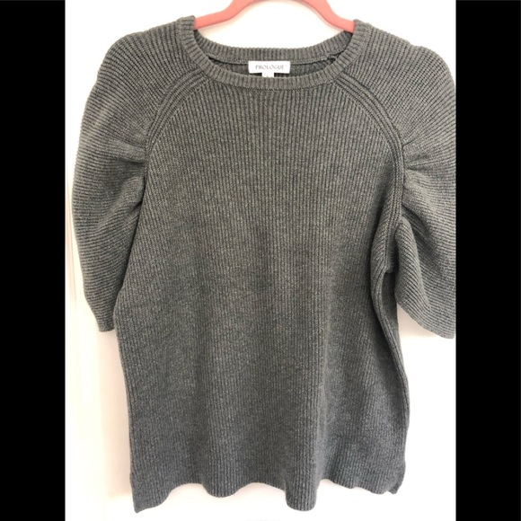 Sweater top...NWT - Picture 1 of 3